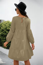 Load image into Gallery viewer, Balloon Sleeve Keyhole Tiered Dress