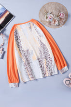 Load image into Gallery viewer, Plus Size Animal Print Contrast Raglan Sleeve Top