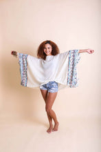 Load image into Gallery viewer, Geometric Embroidered Sleeve Kimono
